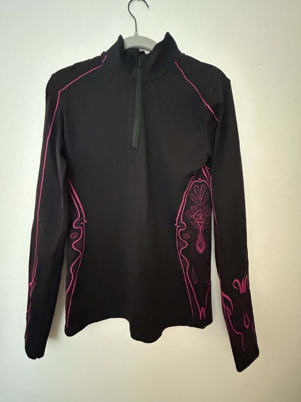 Actra Performance Wear Women's Black and Hot Pink 1/4 Zip Long Sleeve Athletic T